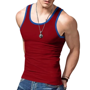 Ανδρική σκούρα κόκκινη αθλητική μπλούζα slim fit με μπλε λεπτομέρειες και διαπνέον ύφασμα