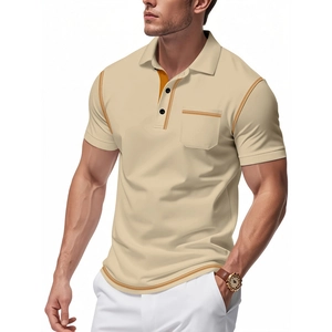 Herren-Poloshirt für den Sommer in Khaki mit orangefarbenen Kontrastnähten und Brusttasche