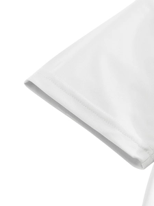 Vue détaillée du revers en tissu mesh blanc respirant avec finition à double couture