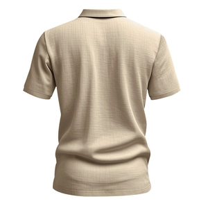 Vue arrière d'un polo beige pour homme en lin à texture verticale respirante et élégante