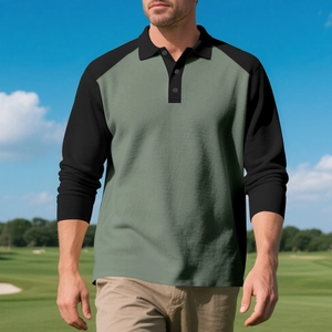 Détail de couture de manche raglan sur un polo à manches longues vert olive et noir