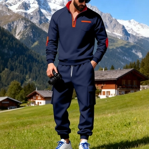 Dunkelblauer Herren-Fleece-Trainingsanzug mit orangefarbenem Kontrast und Cargohose