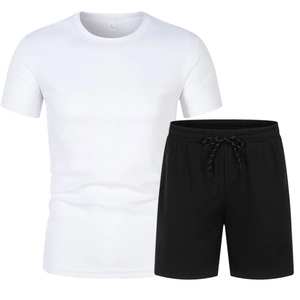 Ensemble sport homme avec t-shirt en mesh blanc et short noir pour le fitness