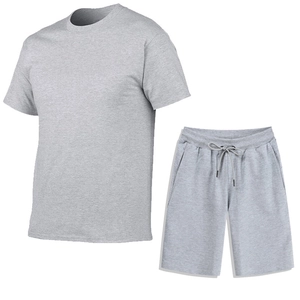 Lässiges hellgraues Kurzarm-T-Shirt und Shorts Sommer-Sportset aus Baumwolle für Herren