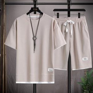 Set coordinato uomo t-shirt e pantaloncini in tessuto nido d'ape color kaki estivo