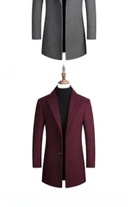 Détails du revers et de la texture des longs manteaux en laine pour hommes gris et bordeaux