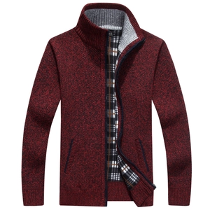 Cardigan uomo in maglia spessa con fodera in pile calda e collo alto rosso scuro