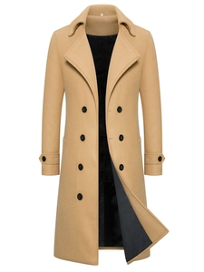 Cappotto doppiopetto da uomo in lana color cammello con classico scollo a revers