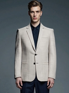 Blazer beige classique pour hommes avec fermeture à deux boutons et poches à rabat