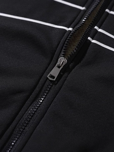 Veste à rayures noires et blanches doublée de polaire avec fermeture éclair solide