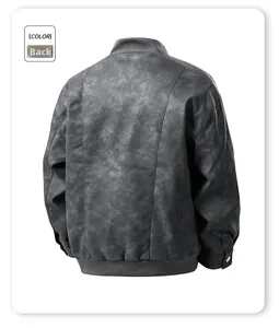 Vista posterior de una chaqueta bomber de cuero sintético gris con puños acanalados y textura