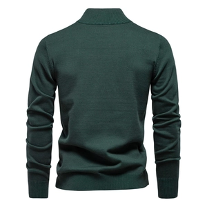 Pull ajusté pour homme en maille vert foncé avec col montant et détails de côtes