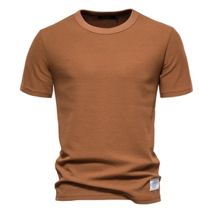 Men's brown waffle knit t-shirt with classic crew neck and short sleeves in premium fabric