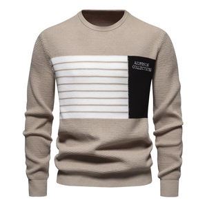 Maglione da uomo in maglia a nido d'ape kaki con blocchi di colore bianco e nero