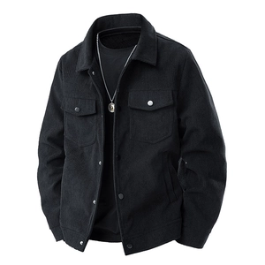 Giacca in velluto a coste nero da uomo con colletto a revers e tasche cargo stile casual