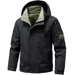 Veste utilitaire à capuche noire pour homme avec doublure olive et tissu coupe-vent