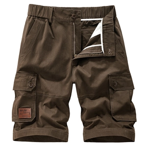 Pantaloncini cargo vintage da uomo marroni con design multitasche e patch in pelle
