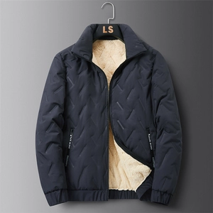 Giacca invernale da uomo con spessa fodera in pile e collo alto in blu scuro