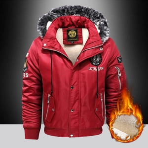 Giacca bomber rossa invernale da uomo con collo in ecopelliccia e fodera in pile