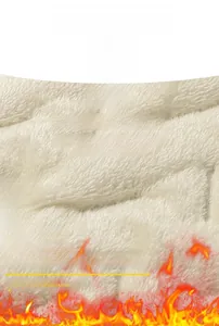 Vue rapprochée de la doublure polaire épaisse et chaude pour gilet thermique d'homme