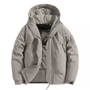 Parka con cappuccio grigio chiaro impermeabile con fodera termica e stile cargo outdoor