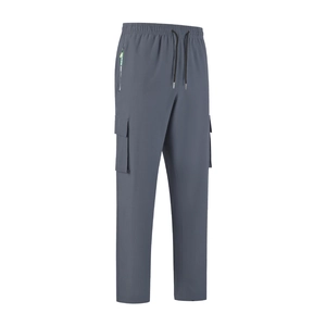Pantaloni cargo grigio scuro da uomo con tasche multiple ed elastico in vita per trekking