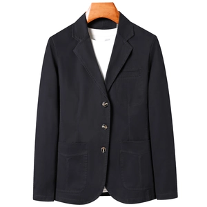 Giacca casual da uomo nera con tre bottoni e revers a dente in stile confortevole