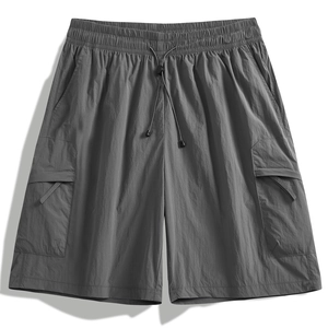 Men's loose casual quick-dry cargo shorts in dark grey with drawstring and utility pockets