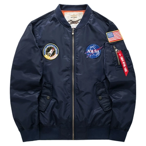 Navy blauwe NASA bomberjack voor heren met geborduurde badges en vluchtlabel hanger