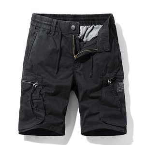 Short cargo noir ample pour homme avec poches multiples et cordon de serrage pour un style décontracté