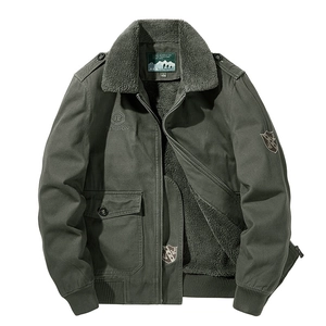 Men's Winter Flight Jacket Thickened Fleece Lined Bomber Jacket Japanese Cargo Style Military Padded Outerwear With Badges