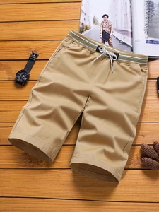 Summer men's casual khaki shorts with drawstring waist and loose fit styling