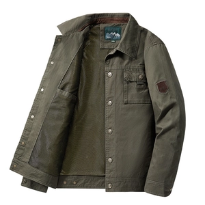 Men's military green casual jacket with lapel collar and breathable mesh lining