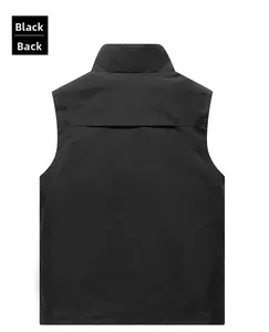 Detailansicht der Rückseite der leichten Outdoor-Weste für Herren mit Schulterklappen-Design