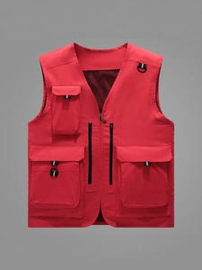Gilet fonctionnel rouge à col en V avec poches multiples et doublure en maille respirante