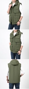 Vista tripla di un gilet outdoor verde multitasche con cappuccio e anello a D