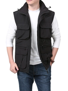 Gilet tattico da uomo nero per outdoor con tasche funzionali e cappuccio rimovibile