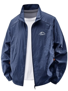Men's dark blue ice silk sun protection jacket with outdoor print and zip pocket