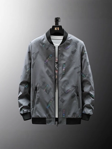 Veste baseball tendance pour hommes en gris foncé avec imprimé lettres et bords-côtes
