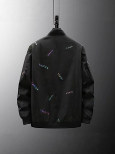 Blouson aviateur noir pour hommes vue arrière avec imprimé réfléchissant style urbain