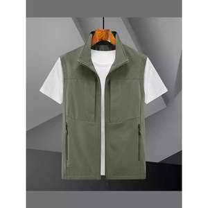 Gilet de plein air pour hommes en vert armée avec fermeture éclair et poches