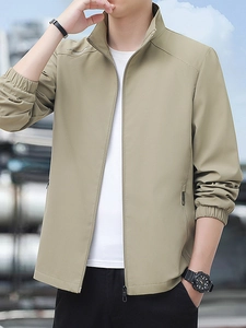Men's light khaki stand collar casual jacket with zipper pockets and chest print