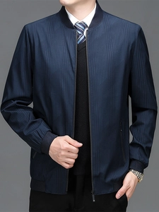 Veste décontractée bleu marine pour homme avec col montant et tissu texturé