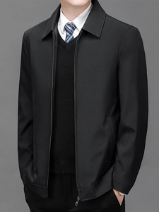 Giacca business casual nera da uomo con colletto a rever e chiusura frontale con zip