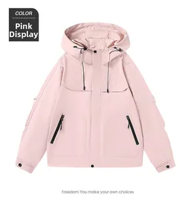 Détail d'un coupe-vent rose d'extérieur avec poches zippées et poignets à velcro