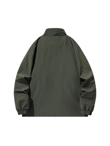 Giacca tattica outdoor uomo verde militare con polsini elastici e design posteriore