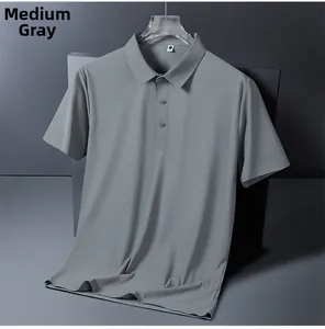Détail du polo business gris moyen avec col thermocollé sans couture et tissu en soie glacée