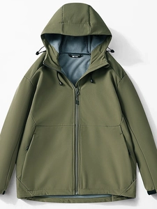 Herren Softshelljacke in Armeegrün mit Kapuze und wasserabweisendem Windbreaker-Stoff