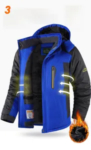 Dettaglio della giacca outdoor blu con fodera in pile nero rimovibile e cappuccio