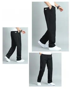 Vue détaillée du pantalon décontracté noir pour homme, coupe droite et détails de poche